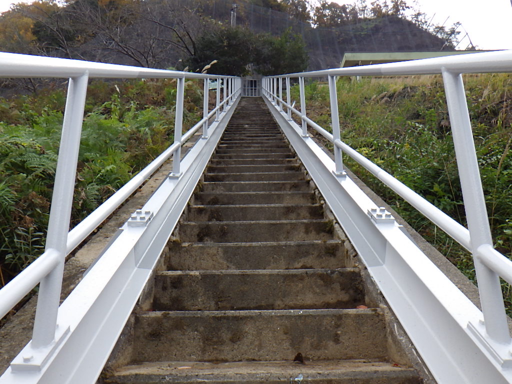 総社市 農業水路等長寿命化・防災減災事業槇谷ダム2期地区塗装工事の画像